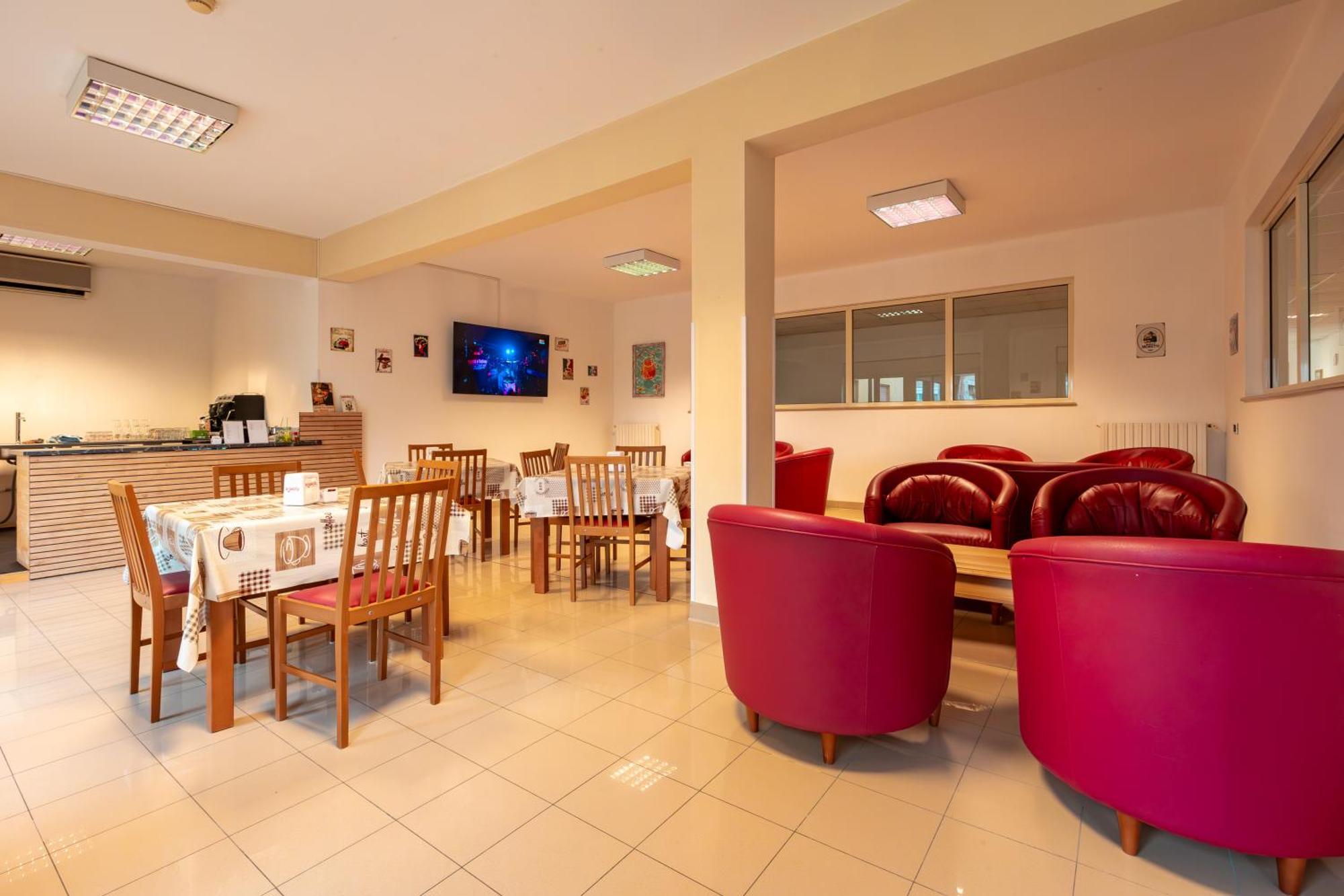 Ah Roma Hostel Eksteriør bilde