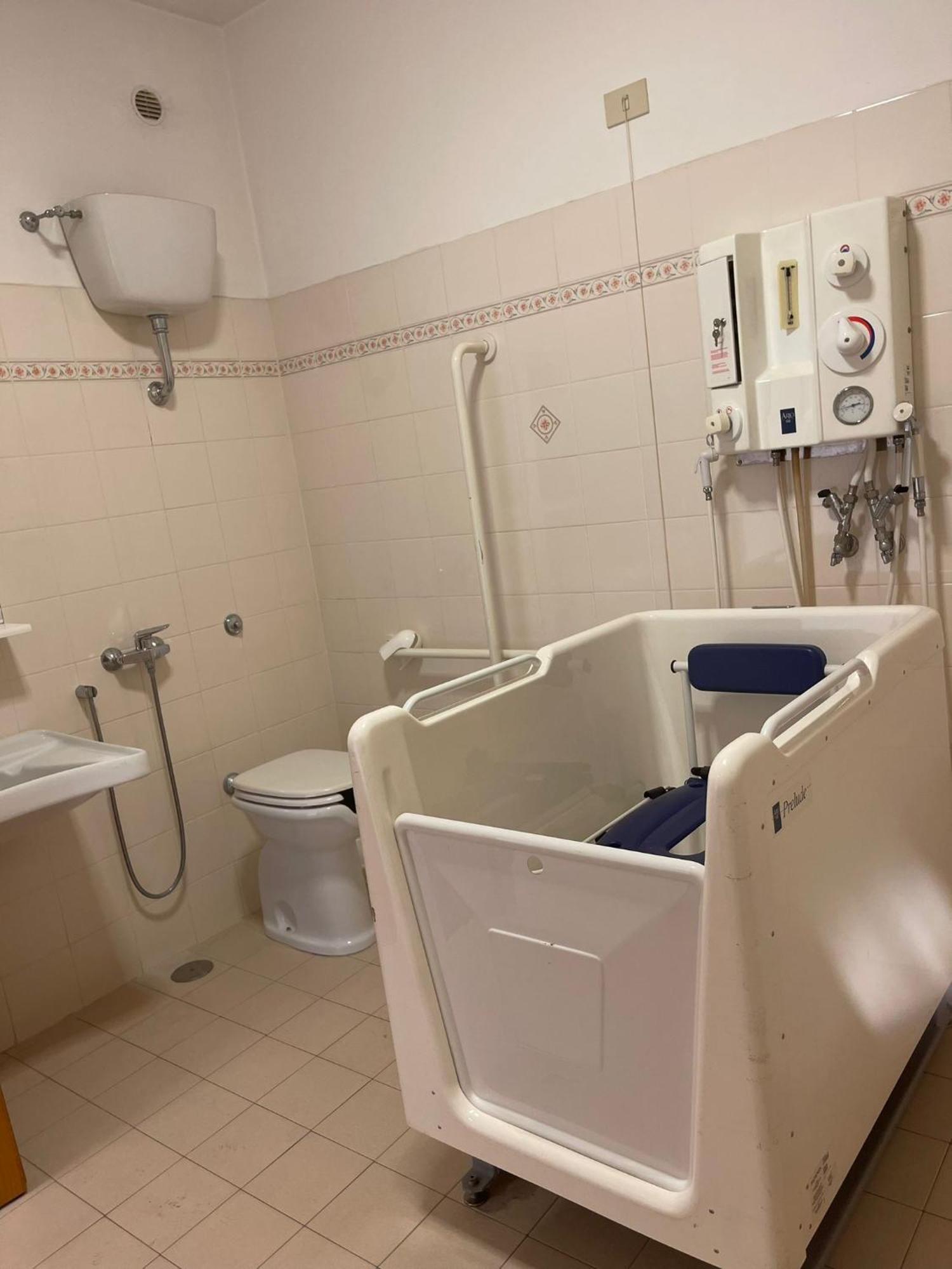Ah Roma Hostel Eksteriør bilde